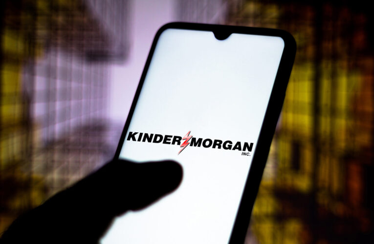 If You Need to Buy Some Stock in January, Buy Kinder Morgan Stock