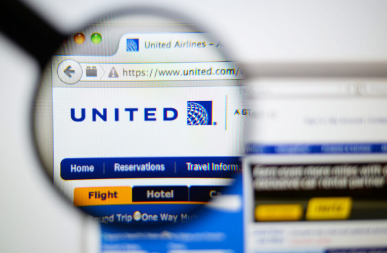 Why You Shouldn’t Invest in United Airlines This Week